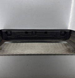 Pare choc arriere MERCEDES CLASSE E 210 Photo n°4