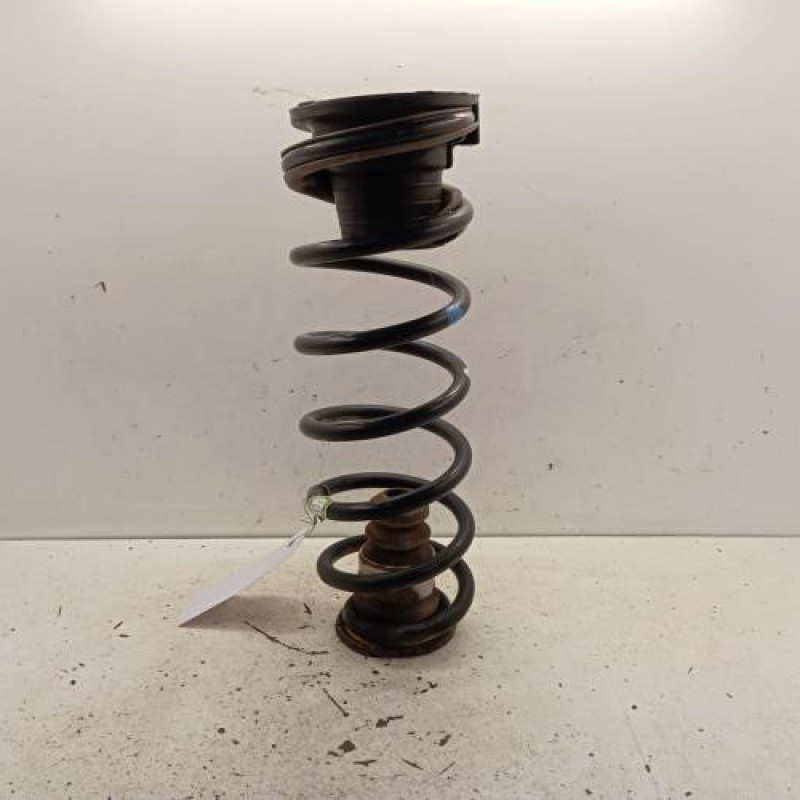 Ressort de suspension arriere droit PEUGEOT 5008 1