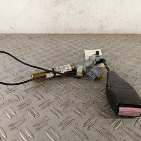 Attache ceinture avant droit RENAULT CLIO 2 CAMPUS Photo n°1
