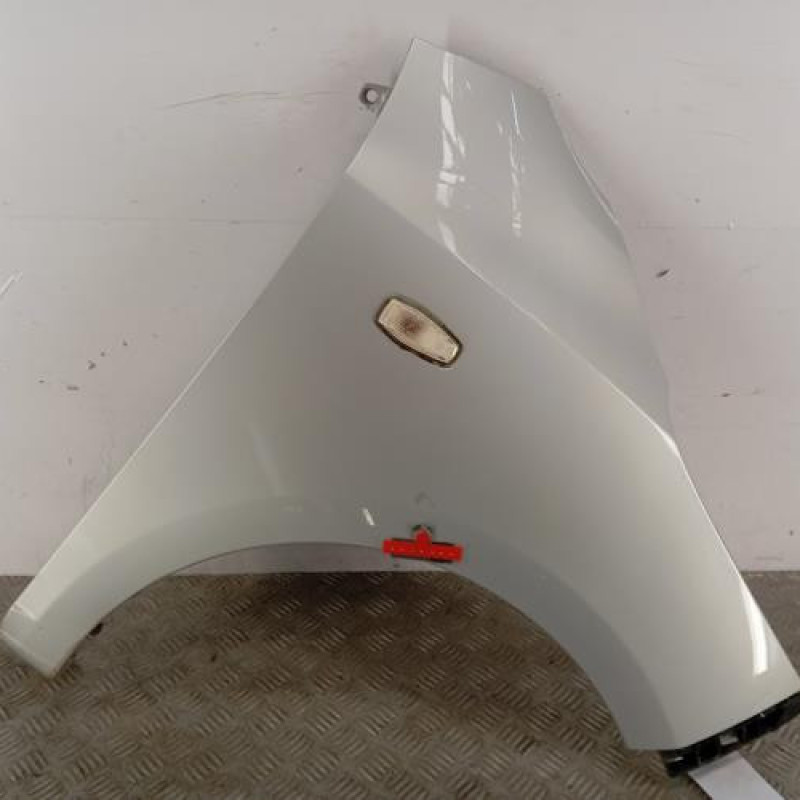 Aile avant droit HYUNDAI I 10 1