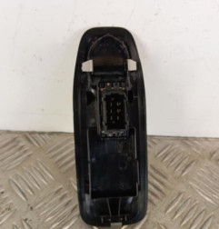 Interrupteur de leve vitre avant droit PEUGEOT 208 1