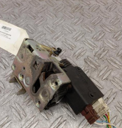 Serrure avant gauche PEUGEOT 106