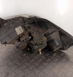 Optique avant principal droit (feux)(phare) NISSAN NV400