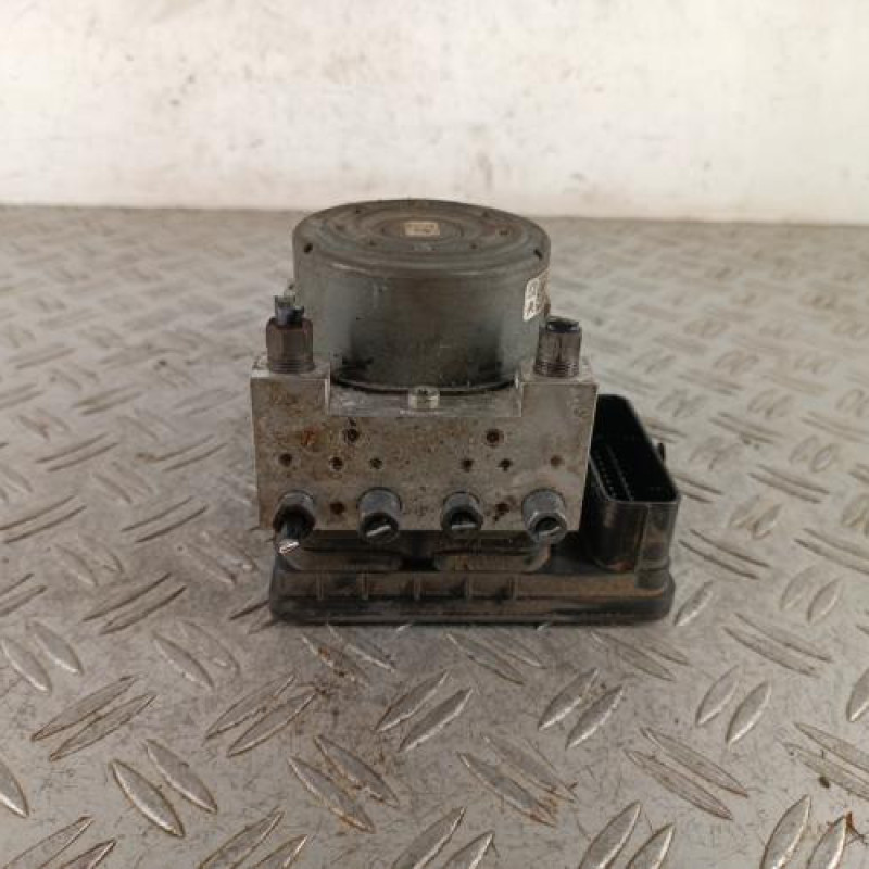 Bloc ABS (freins anti-blocage) PEUGEOT 2008 1