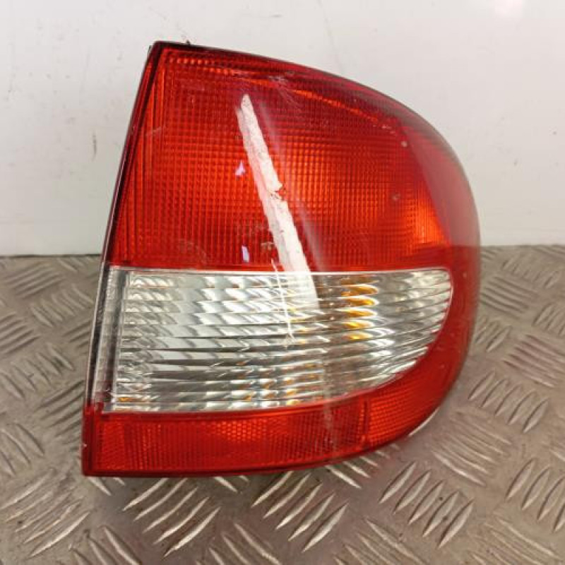 Feu arriere principal droit (feux) RENAULT MEGANE 1