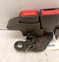 Attache ceinture arriere droit RENAULT CLIO 3