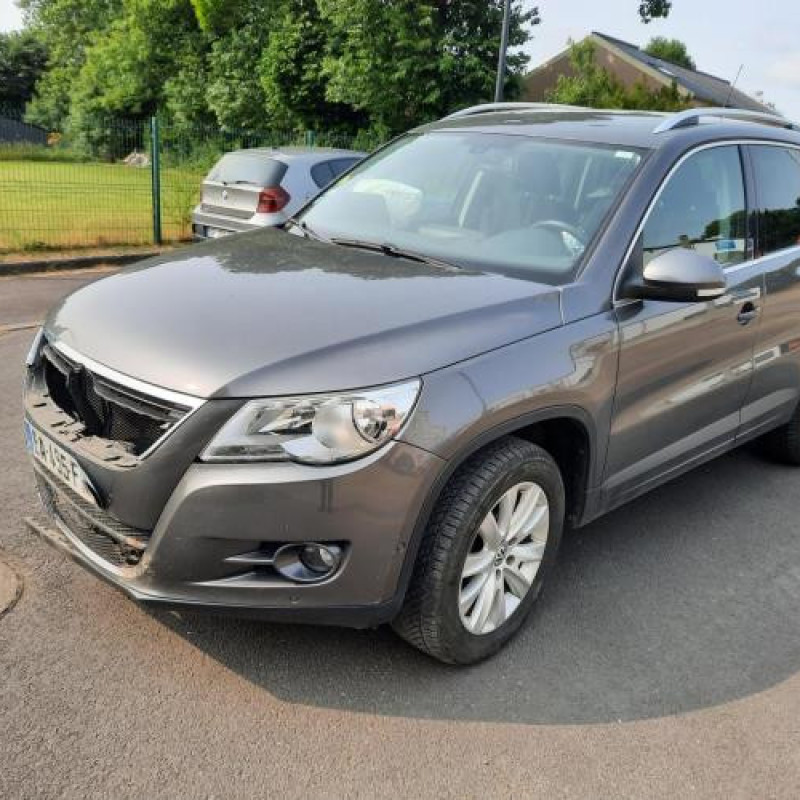 Attelage (boule de remorquage) VOLKSWAGEN TIGUAN 1