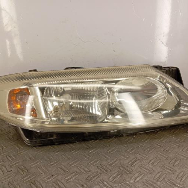 Optique avant principal droit (feux)(phare) RENAULT LAGUNA 2