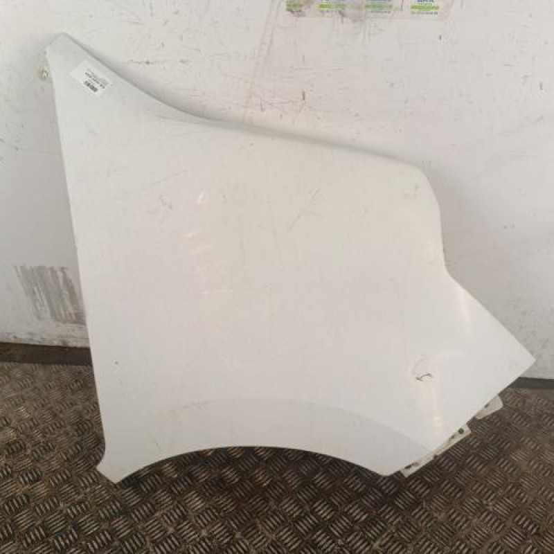 Aile avant droit NISSAN NV400