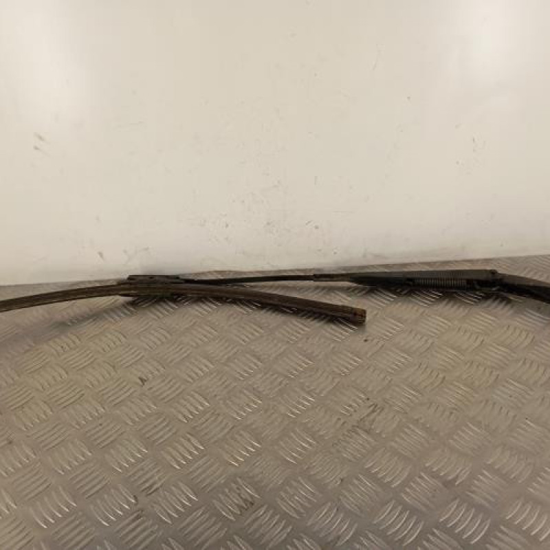 Bras essuie glace avant gauche RENAULT CLIO 3