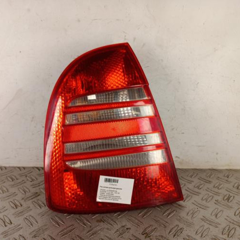 Feu arriere principal gauche (feux) SKODA SUPERB 1