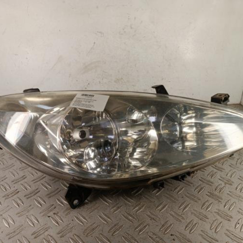 Optique avant principal droit (feux)(phare) PEUGEOT 307