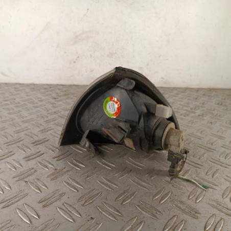 Optique avant secondaire droit (feux)(clignotant) TOYOTA AVENSIS 1