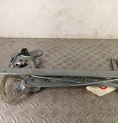 Leve vitre electrique avant gauche TOYOTA YARIS 3