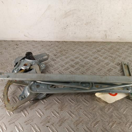 Leve vitre electrique avant gauche TOYOTA YARIS 3