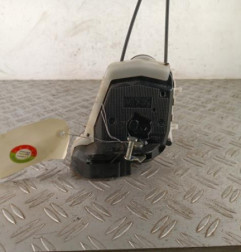 Serrure arriere droit TOYOTA YARIS 3