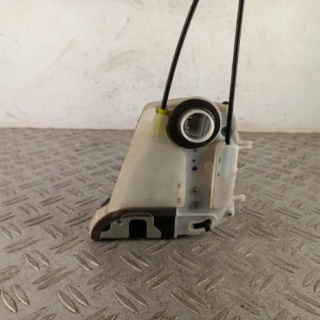 Serrure arriere gauche TOYOTA YARIS 3