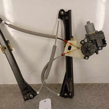 Leve vitre electrique avant gauche VOLKSWAGEN POLO 5