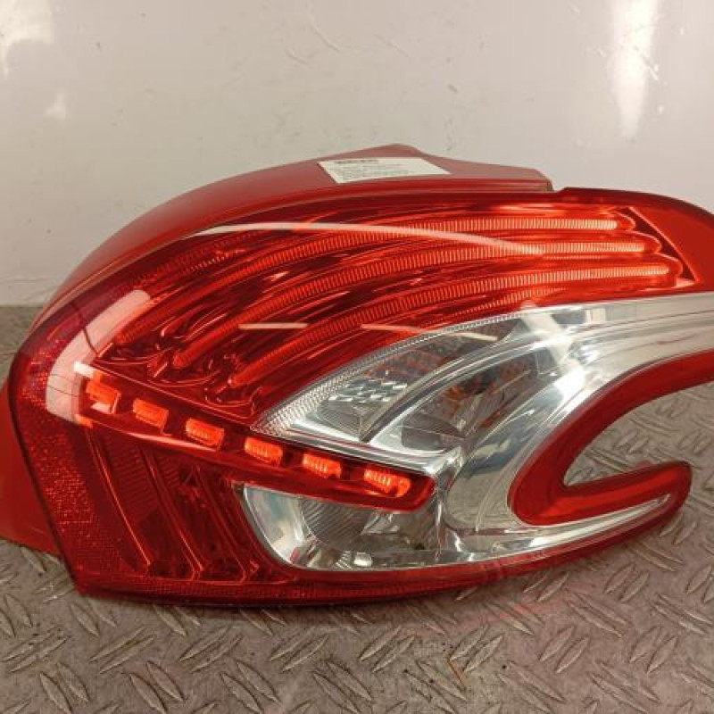 Feu arriere principal droit (feux) PEUGEOT 208 1