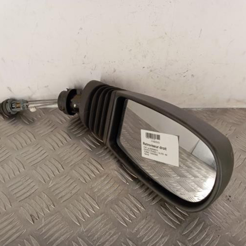 Retroviseur droit FIAT PUNTO 2 Retroviseur droit FIAT PUNTO 2