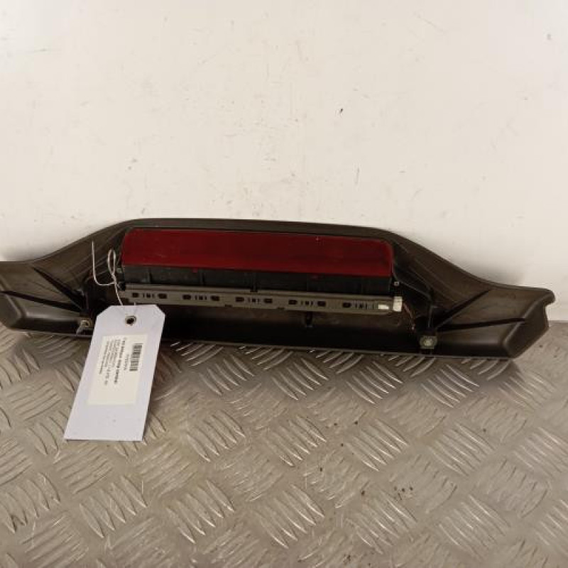 Feu arriere stop central FIAT PUNTO 2