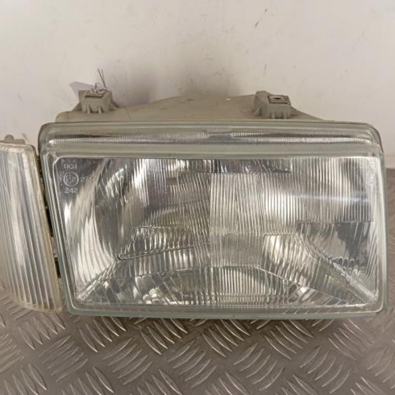 Optique avant principal droit (feux)(phare) RENAULT TRAFIC 1