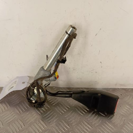 Attache ceinture avant gauche RENAULT KANGOO 2 Photo n°1