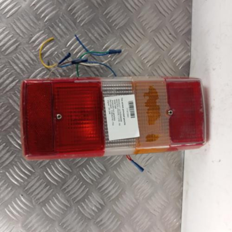 Feu arriere principal gauche (feux) RENAULT MASTER 2