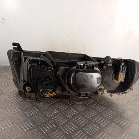 Optique avant principal gauche (feux)(phare) AUDI A4 1