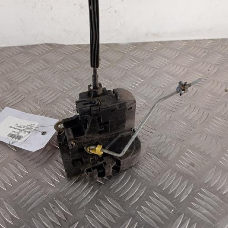Serrure avant gauche RENAULT CLIO 2
