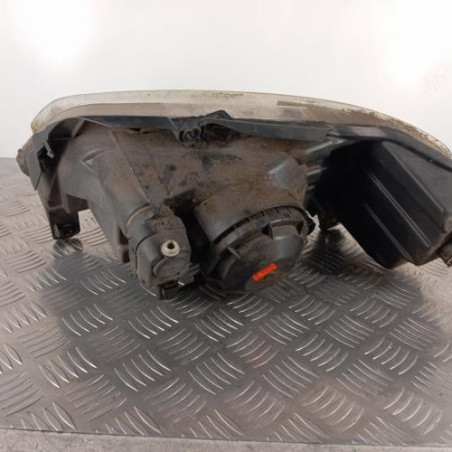 Optique avant principal droit (feux)(phare) PEUGEOT 106