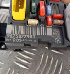 Boitier servitude moteur (BSM) PEUGEOT 5008 1