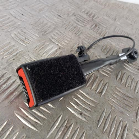 Attache ceinture avant droit OPEL ZAFIRA TOURER C