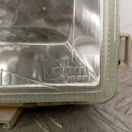 Optique avant principal gauche (feux)(phare) RENAULT R9