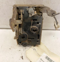 Serrure avant gauche PEUGEOT 106
