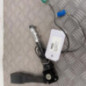 Attache ceinture avant gauche OPEL CORSA D