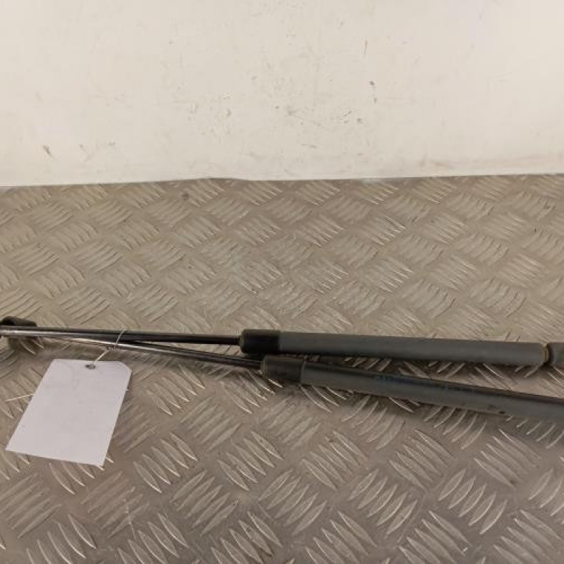 Verin de coffre OPEL CORSA C