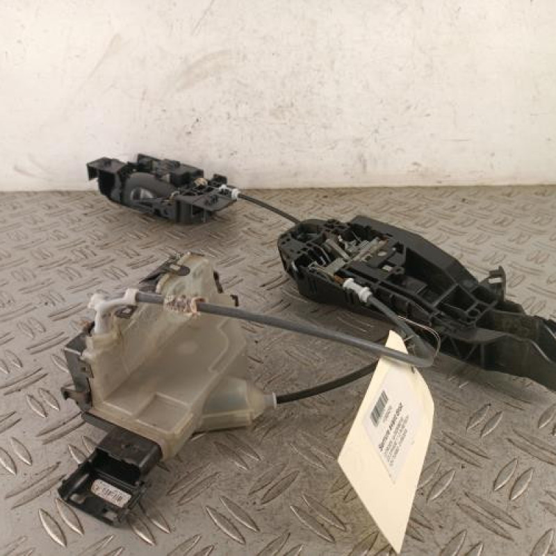 Serrure avant droit CITROEN C3 3