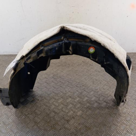Pare boue arriere droit PEUGEOT 208 2 Photo n°1