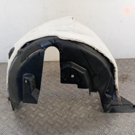 Pare boue arriere droit PEUGEOT 208 2