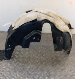 Pare boue arriere gauche PEUGEOT 208 2