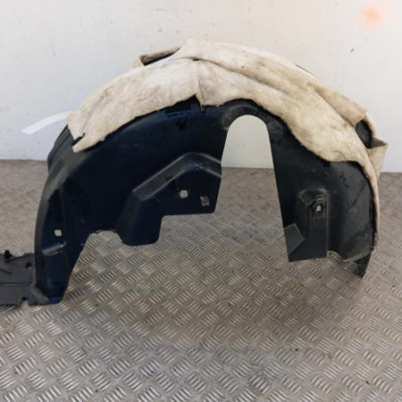 Pare boue arriere gauche PEUGEOT 208 2