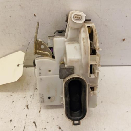 Serrure avant droit VOLKSWAGEN POLO 3