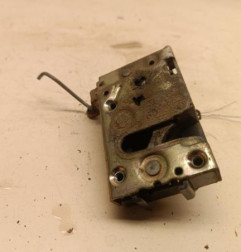 Serrure avant gauche CITROEN SAXO