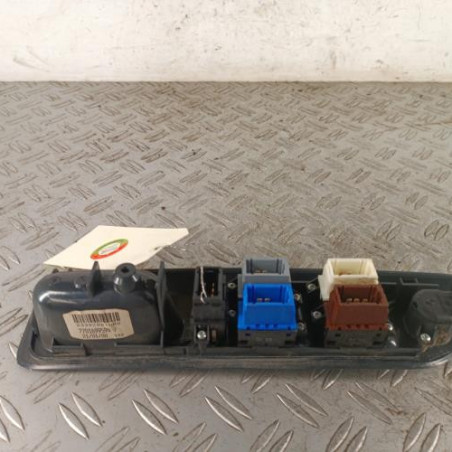 Interrupteur de leve vitre avant gauche RENAULT LAGUNA 1