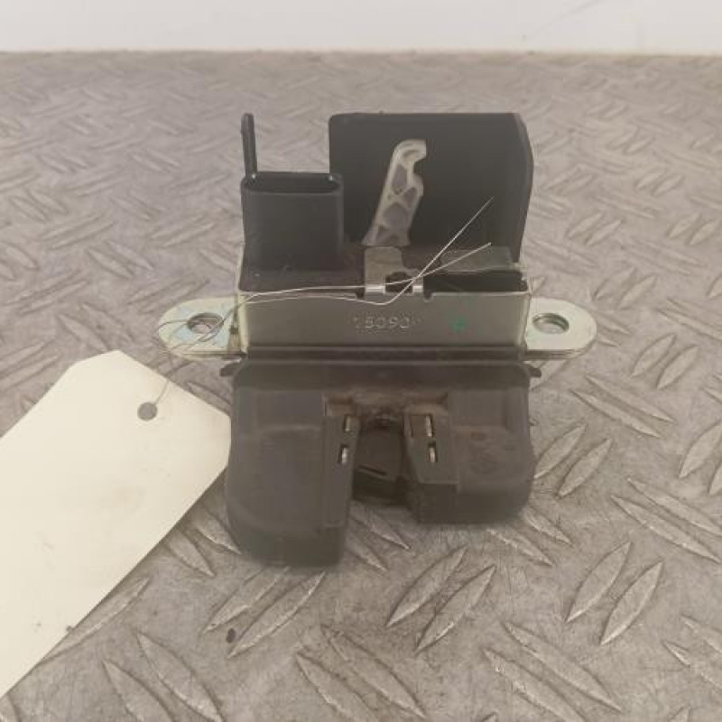 Serrure de hayon VOLKSWAGEN GOLF 6
