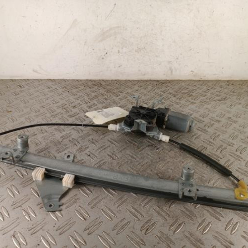 Leve vitre electrique avant droit NISSAN NOTE 1