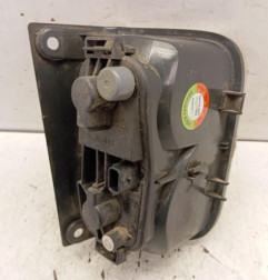 Feu de pare choc arriere gauche RENAULT TRAFIC 2