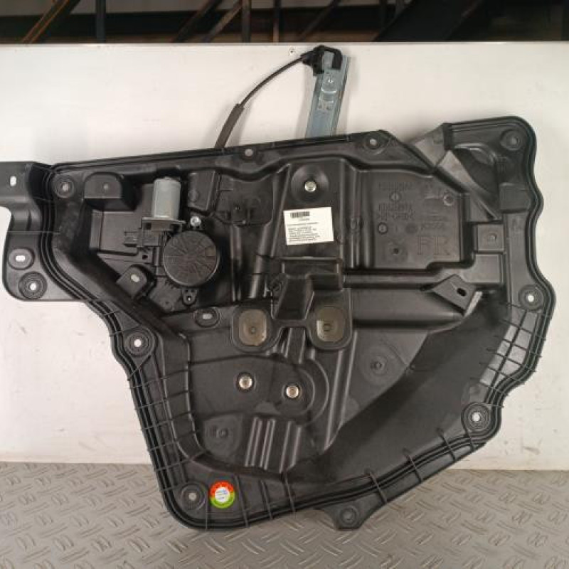 Leve vitre electrique avant droit MAZDA CX5 1