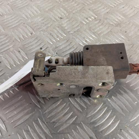 Serrure avant droit PEUGEOT 106